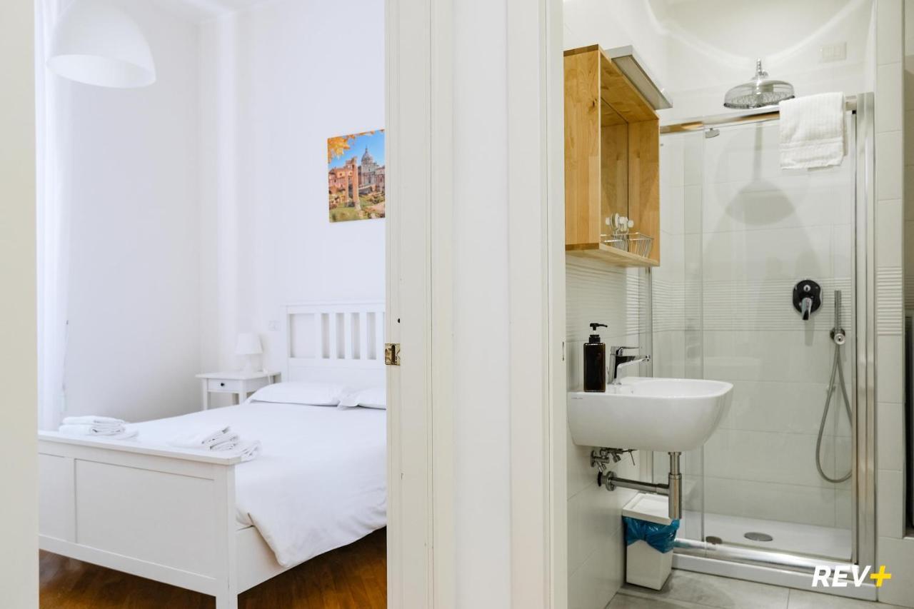 Mecenate Apartment Colosseum โรม ภายนอก รูปภาพ