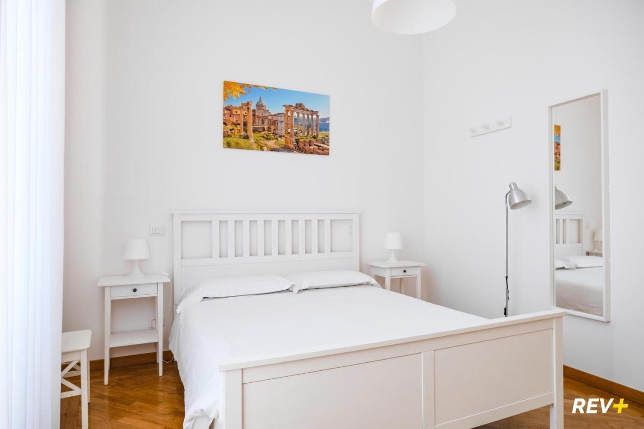 Mecenate Apartment Colosseum โรม ภายนอก รูปภาพ