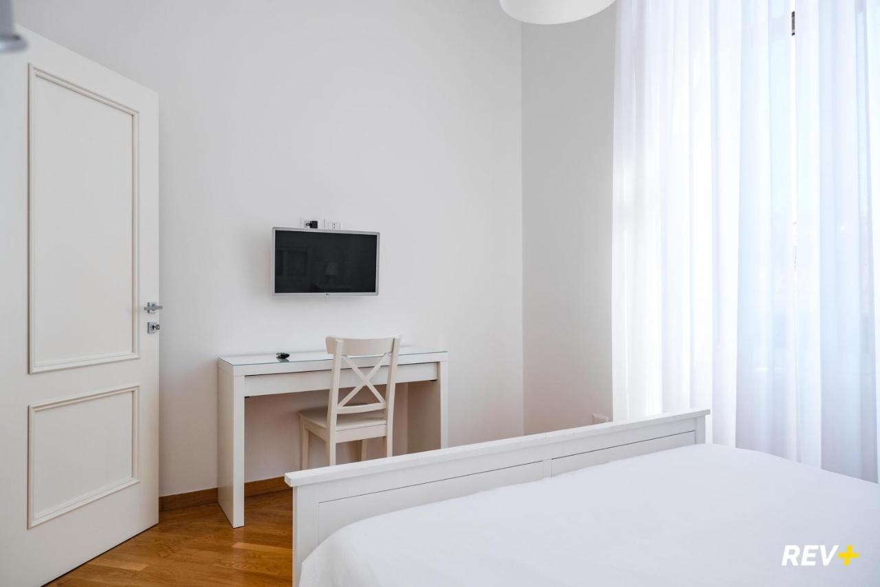 Mecenate Apartment Colosseum โรม ภายนอก รูปภาพ