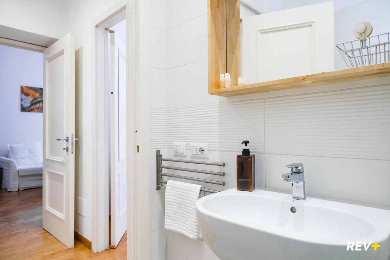 Mecenate Apartment Colosseum โรม ภายนอก รูปภาพ