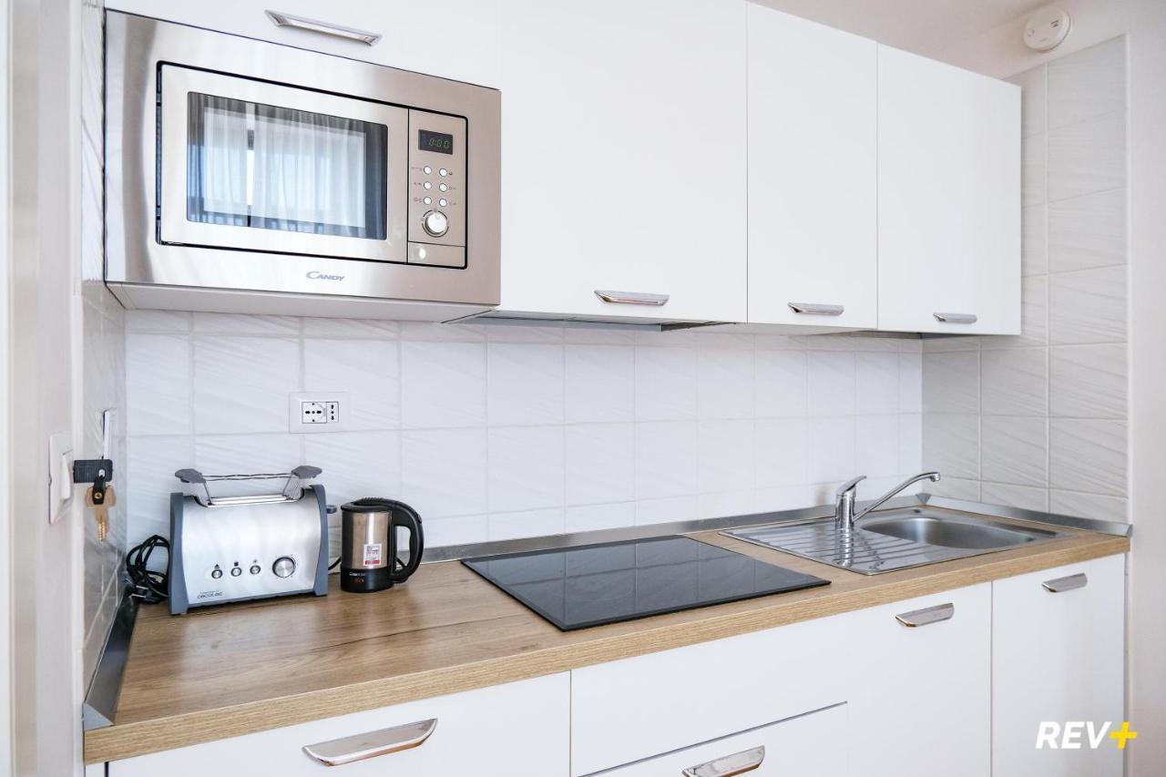 Mecenate Apartment Colosseum โรม ภายนอก รูปภาพ